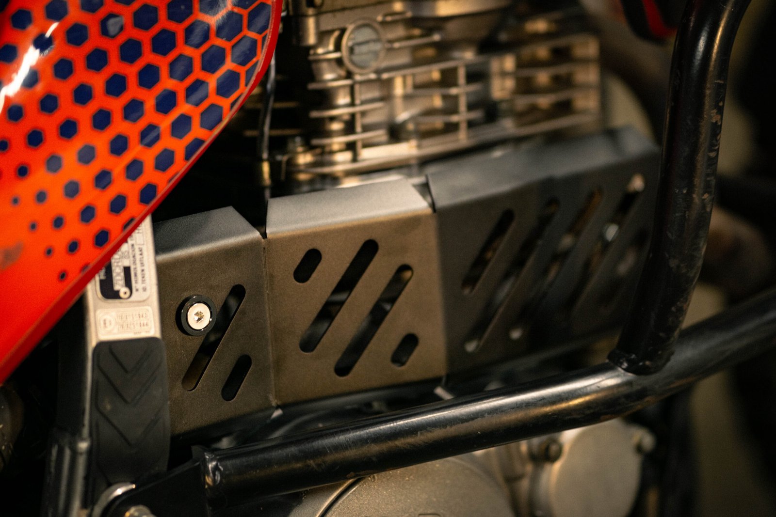 Protection de collecteur d'échappement — Honda NX650 Dominator RD08 – Image 4